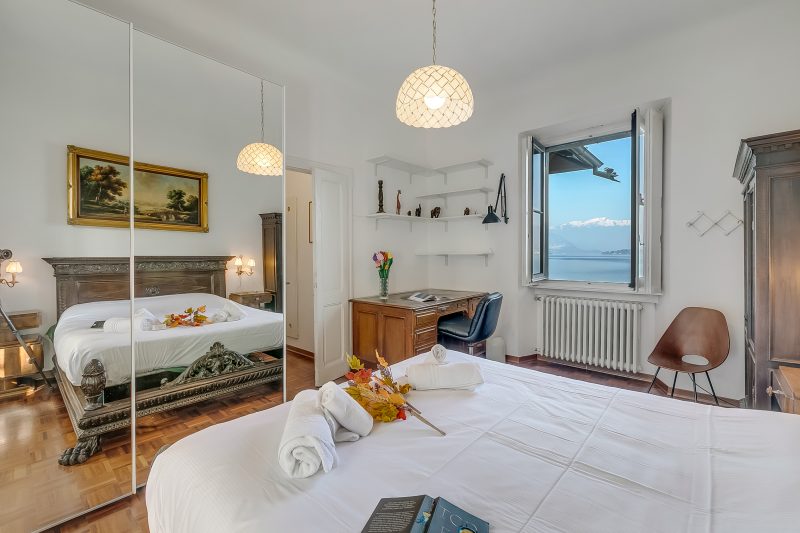 Villa Incanto Sul Lago: Lakefront, Garden & Balconies (Sleeps 7)