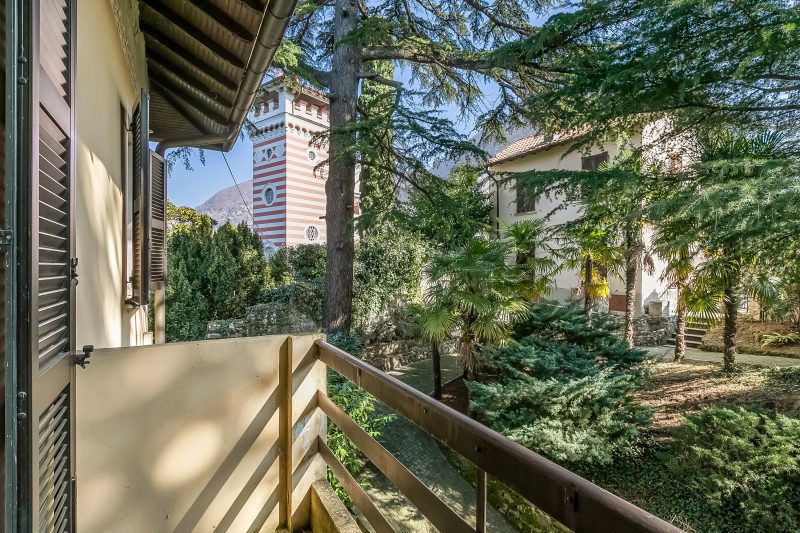 Villa Incanto Sul Lago: Lakefront, Garden & Balconies (Sleeps 7)