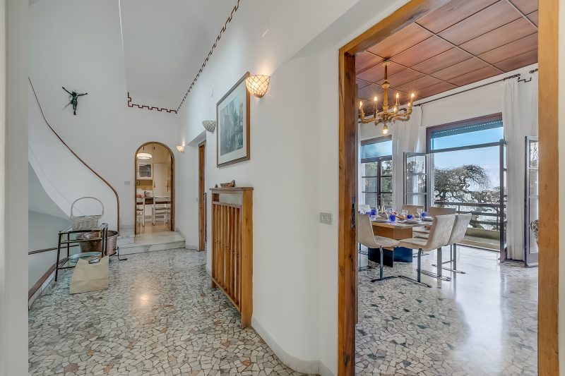 Villa Incanto Sul Lago: Lakefront, Garden & Balconies (Sleeps 7)