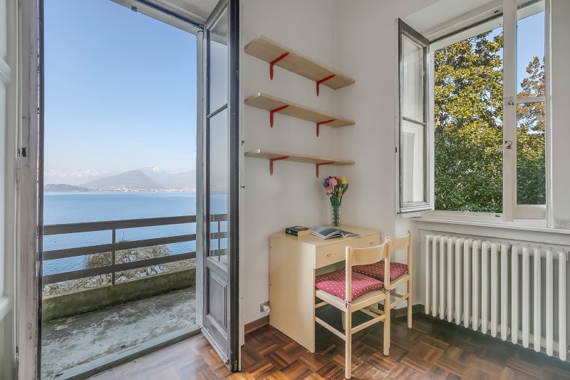 Villa Incanto Sul Lago: Lakefront, Garden & Balconies (Sleeps 7)