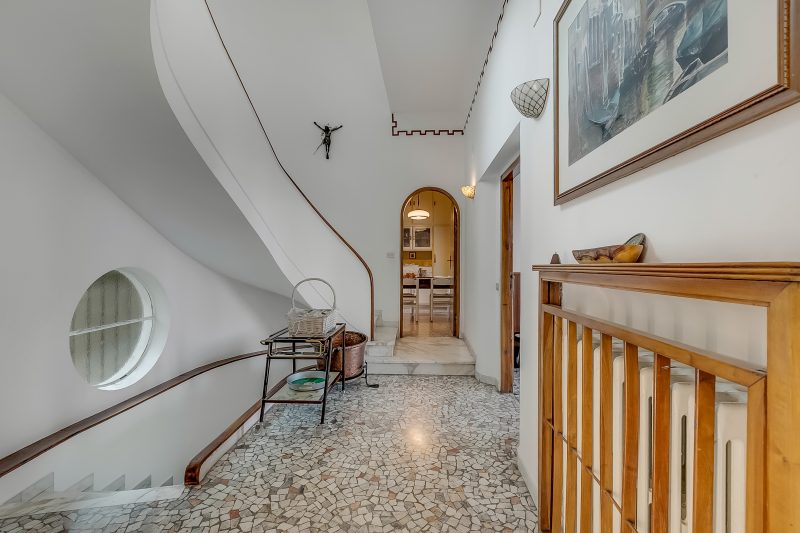 Villa Incanto Sul Lago: Lakefront, Garden & Balconies (Sleeps 7)