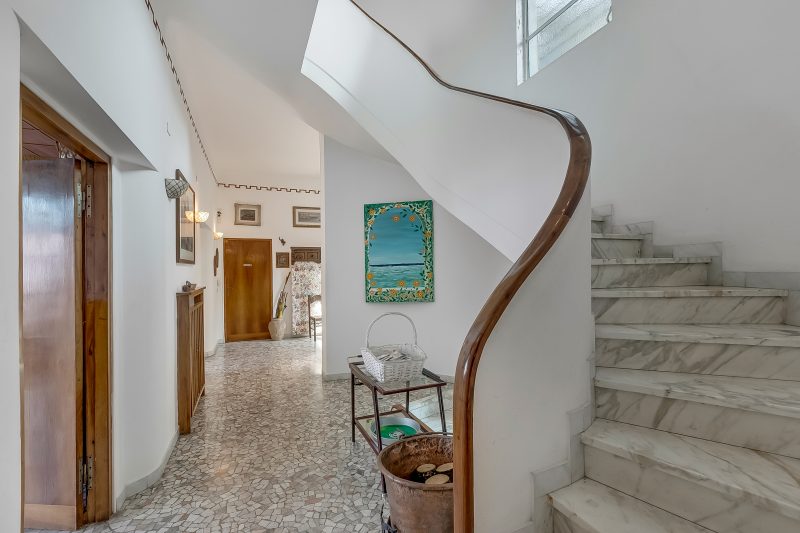 Villa Incanto Sul Lago: Lakefront, Garden & Balconies (Sleeps 7)