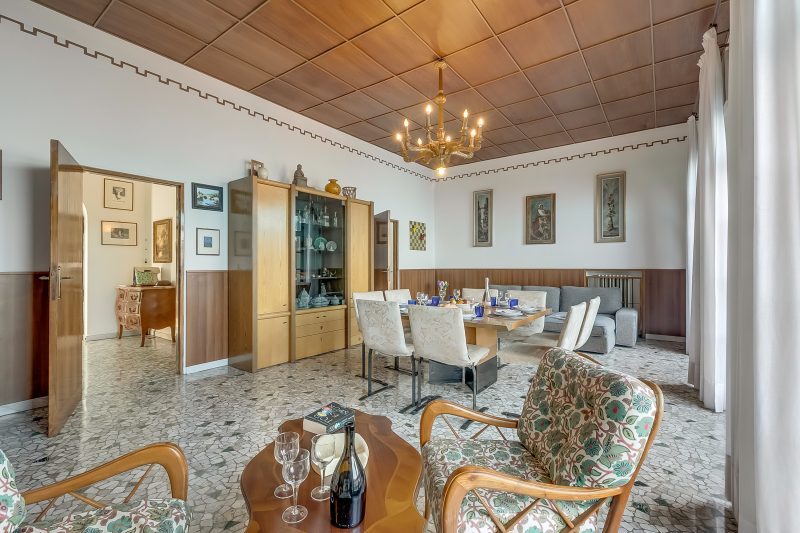 Villa Incanto Sul Lago: Lakefront, Garden & Balconies (Sleeps 7)