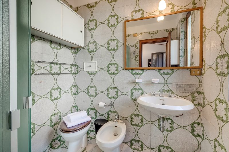 Villa Eva: Leggiuno 5-Bed Villa for Families & Groups (Sleeps 10)