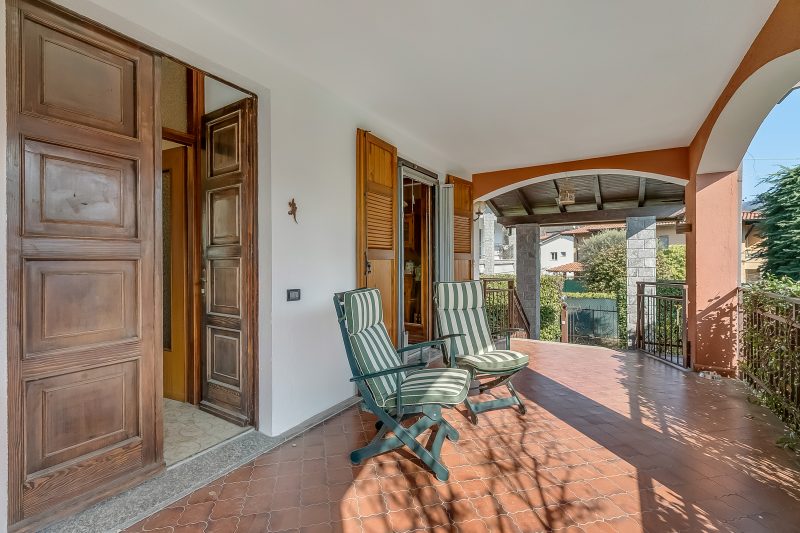 Villa Eva: Leggiuno 5-Bed Villa for Families & Groups (Sleeps 10)