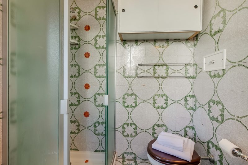 Villa Eva: Leggiuno 5-Bed Villa for Families & Groups (Sleeps 10)