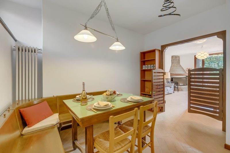 Villa Eva: Leggiuno 5-Bed Villa for Families & Groups (Sleeps 10)