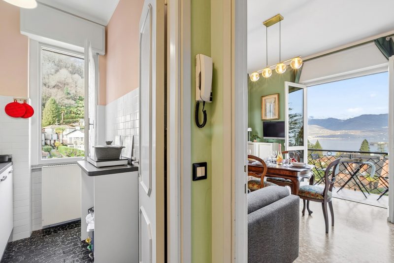 La Caravella: Stresa Lake & Islands View Balcony