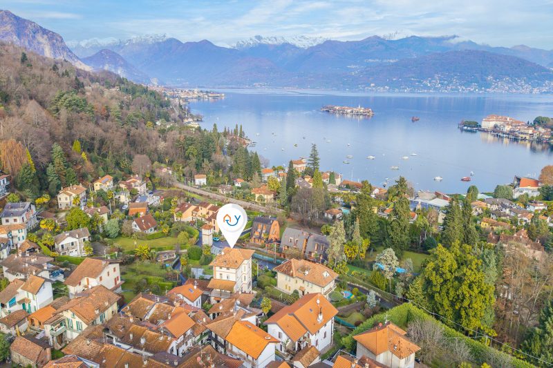 La Caravella: Stresa Lake & Islands View Balcony