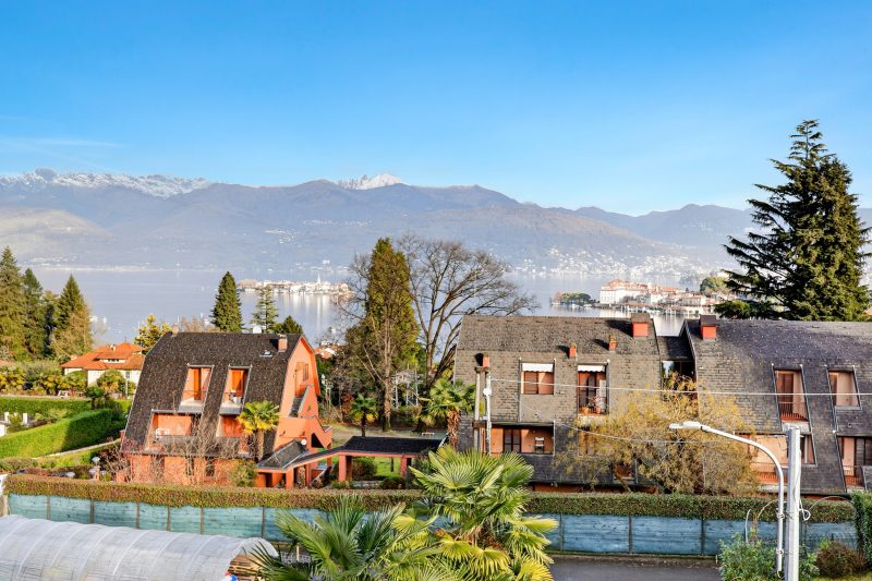 La Caravella: Stresa Lake & Islands View Balcony