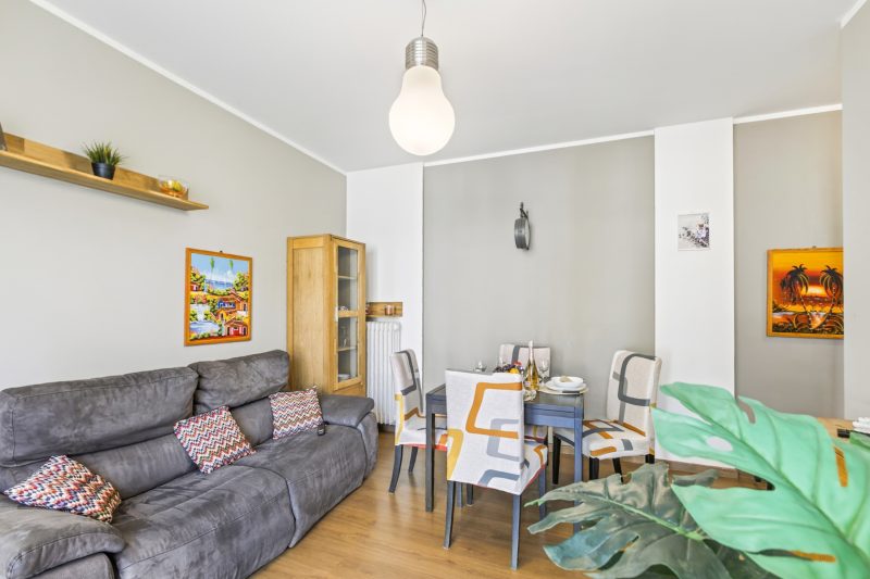 Casa Mirella quiet 2BR with View, Balcony and AC