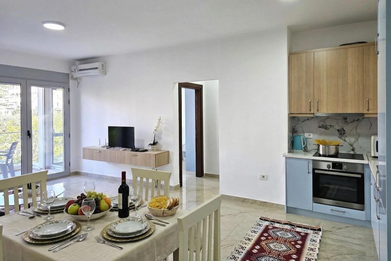 One Bedroom Apartment In Saranda - 001