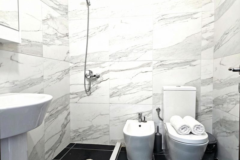 One Bedroom Apartment In Saranda - 001