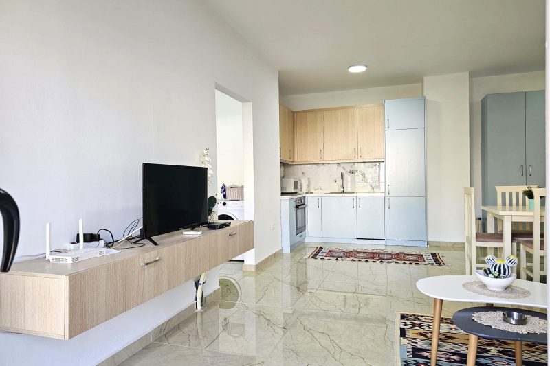 One Bedroom Apartment In Saranda - 001