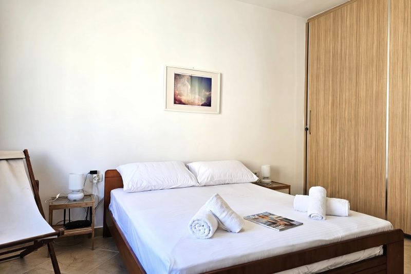 Holiday Apartment With Sea View - 180