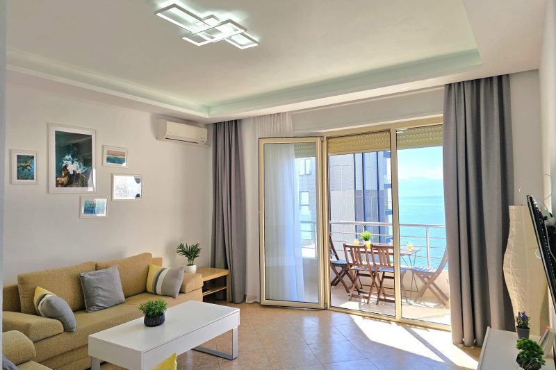 Two Bedroom Apartment With Sea View-021