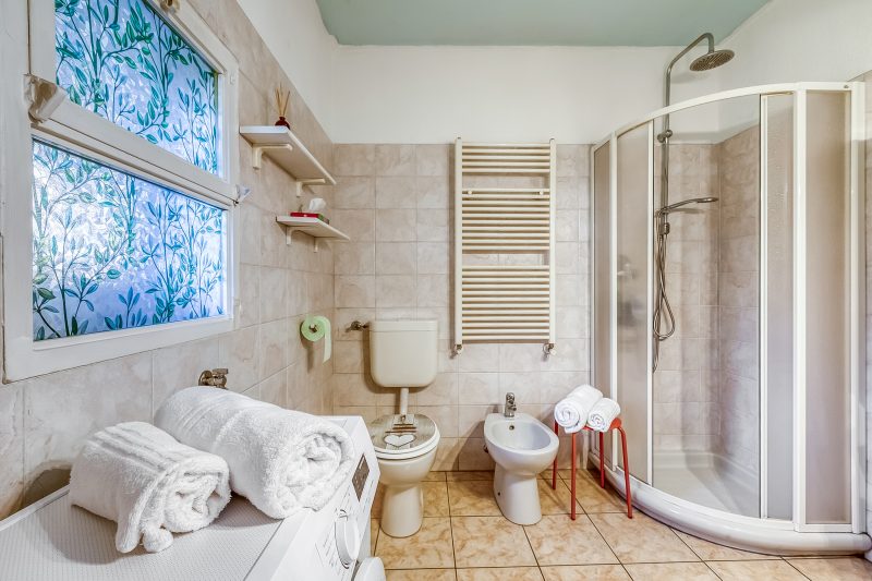 Butterfly Apartment: Lake Maggiore Luino Apartment with Balcony