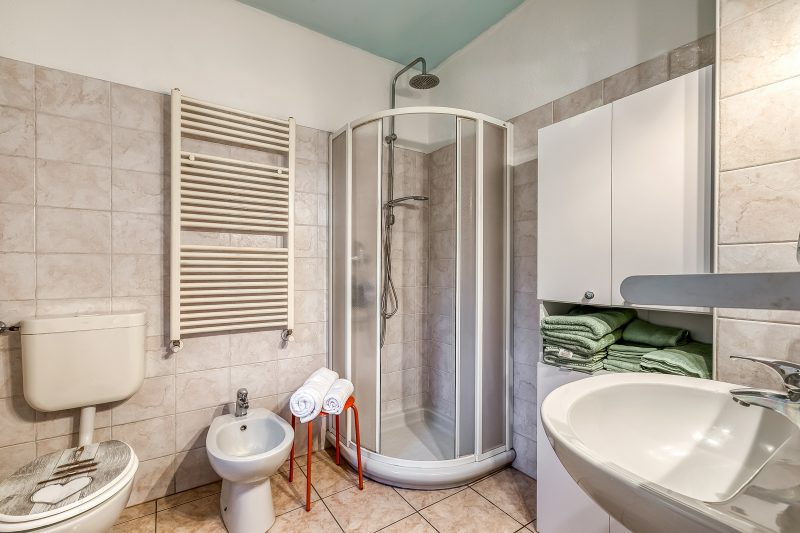 Butterfly Apartment: Lake Maggiore Luino Apartment with Balcony