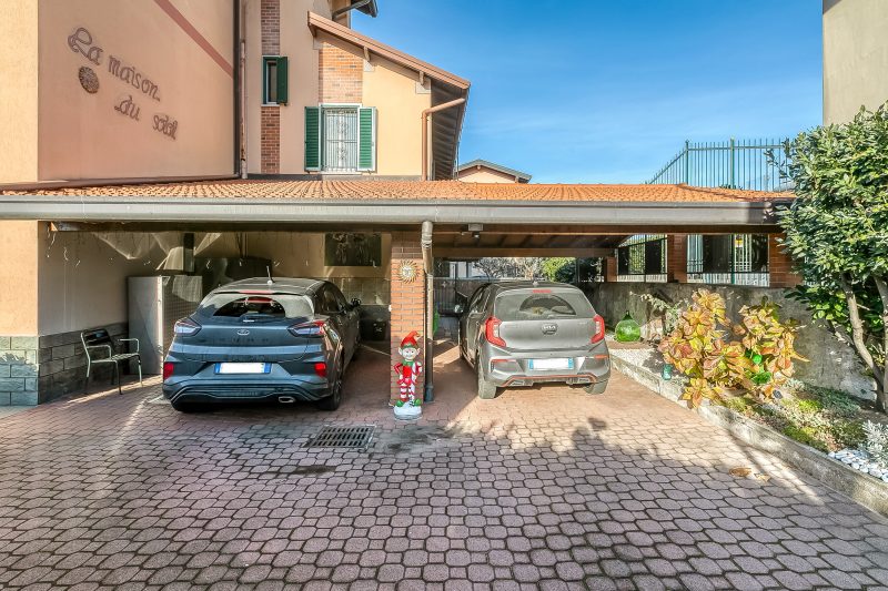 Butterfly Apartment: Lake Maggiore Luino Apartment with Balcony