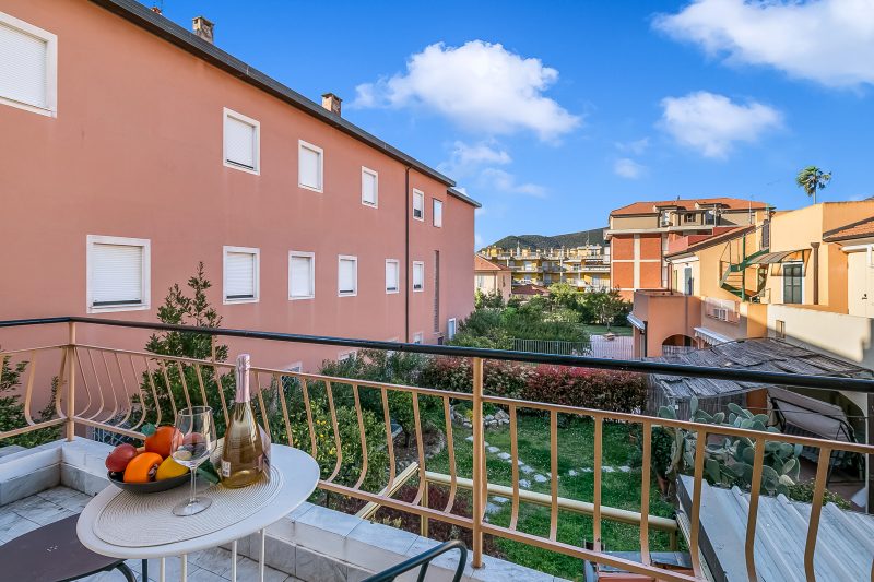 Boccaccio - Apartment with Balcony, Near Marina & Beach