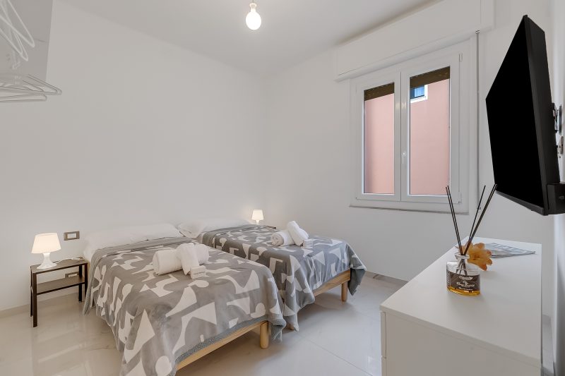 Boccaccio - Apartment with Balcony, Near Marina & Beach