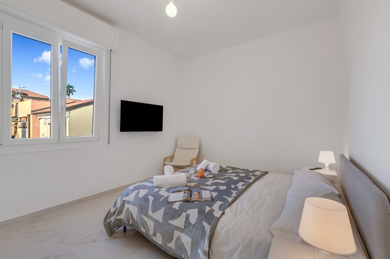 Boccaccio - Apartment with Balcony, Near Marina & Beach