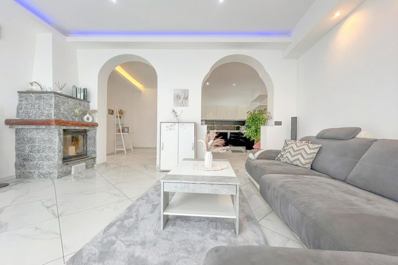 Cianta - Apartment with Terrace and Parking