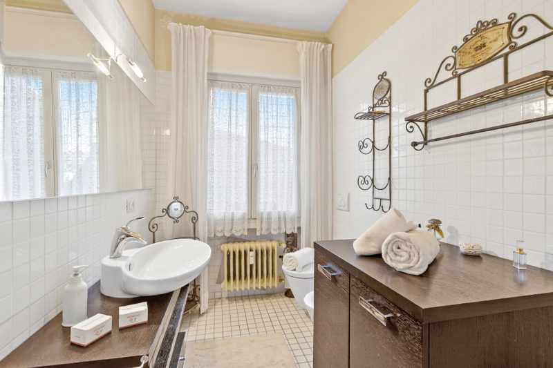 Chic Retreat with Park | Central Salò