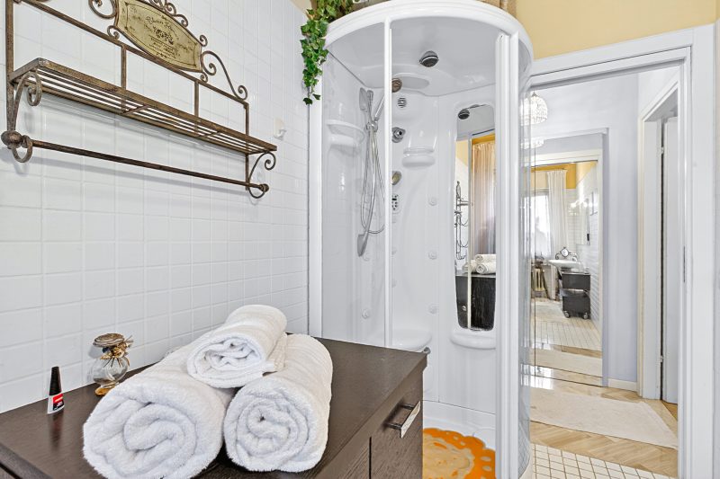 Chic Retreat with Park | Central Salò