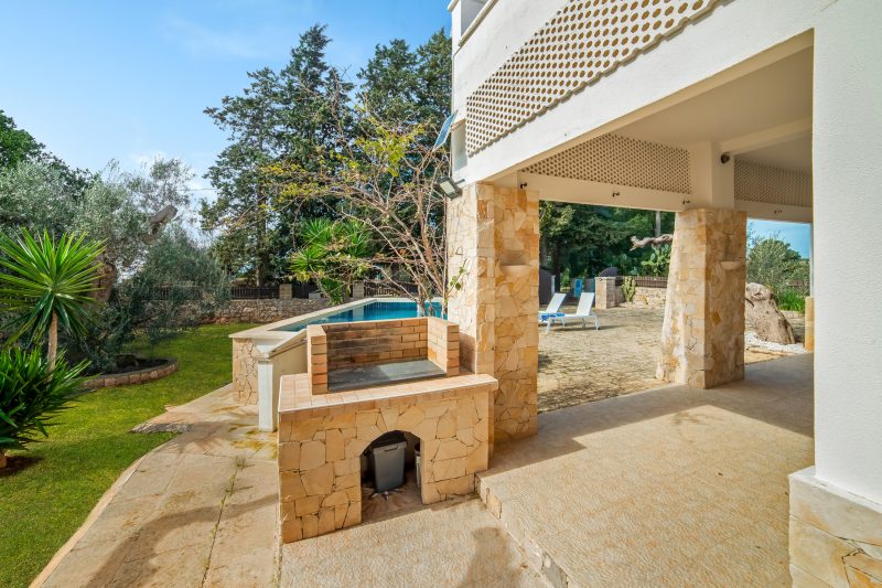 Villino Salentum with Private Pool and Garden
