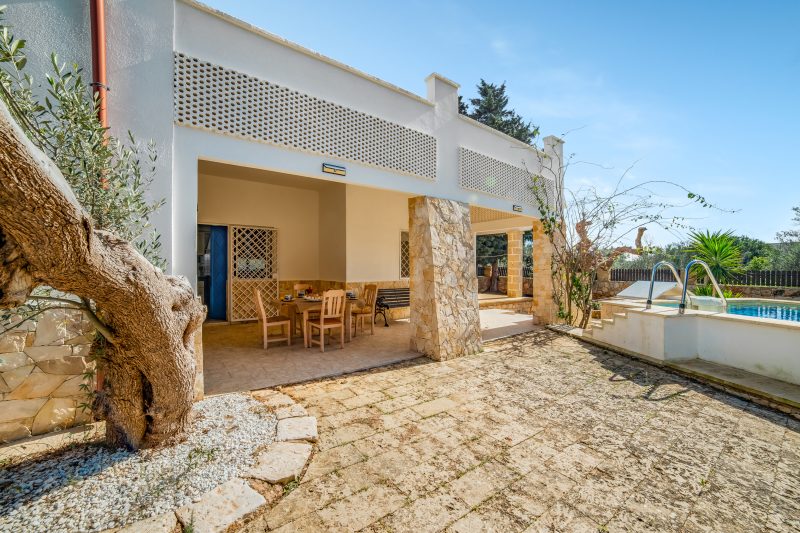 Villino Salentum with Private Pool and Garden