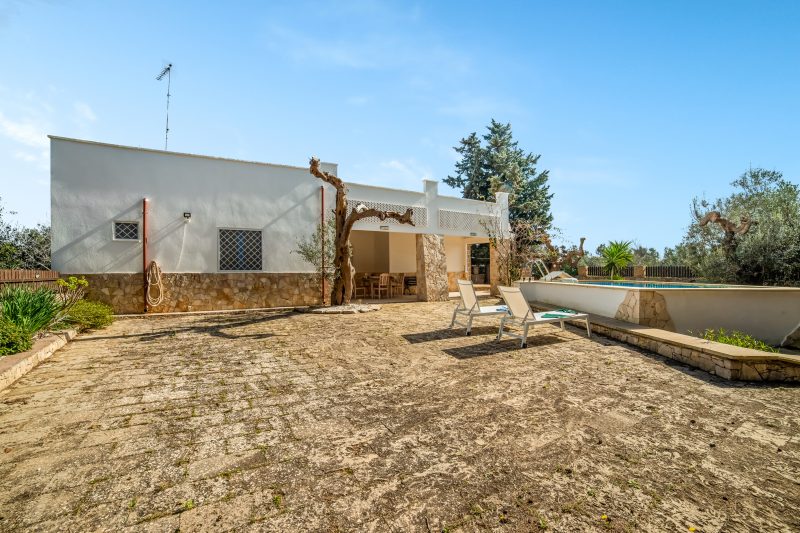 Villino Salentum with Private Pool and Garden