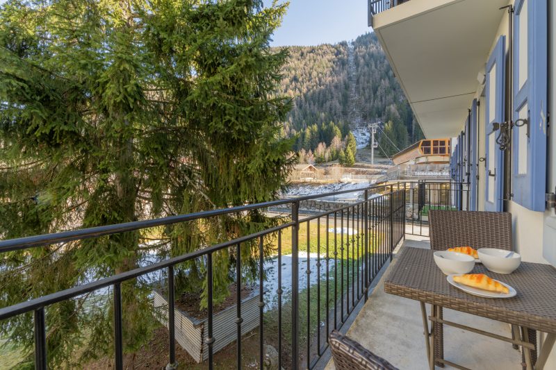 V Balme 12: Beside Ski Lift; Pool, Sauna & Gym