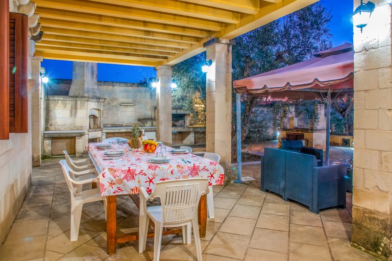 Villa Gloria with Garden near the Sea