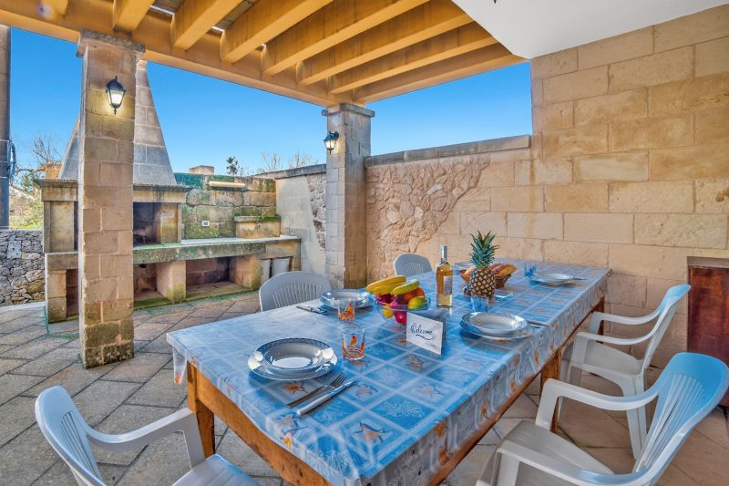 Villa Marta With Garden Near The Sea
