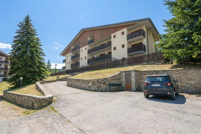 Home Cotolivier 59 with Balcony & Parking
