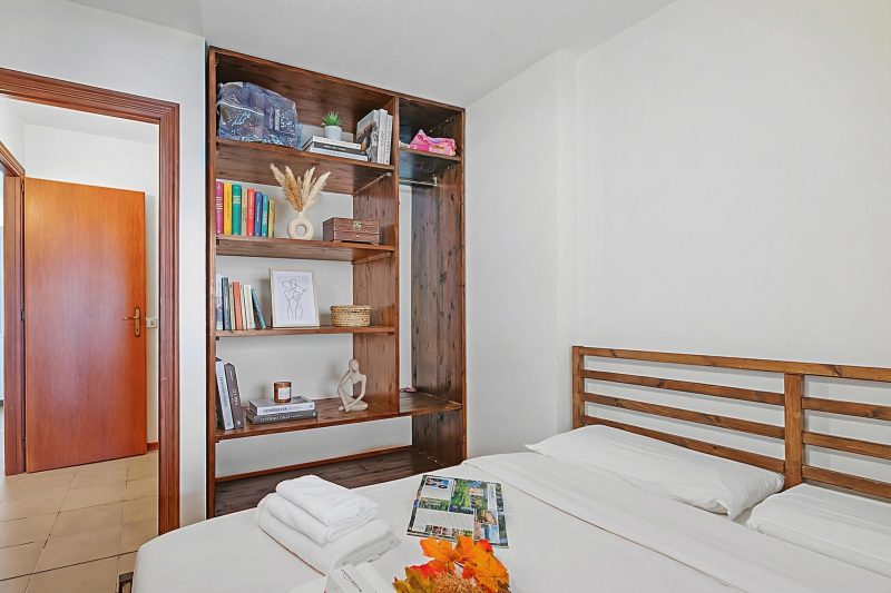 La Piazzetta - Flat with Parking for 4