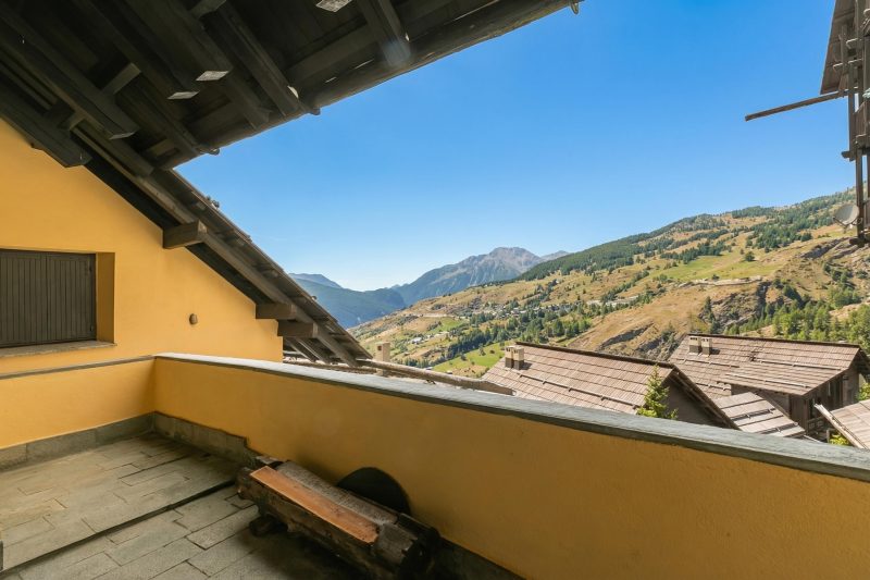 La Piazzetta - Flat with Parking for 4