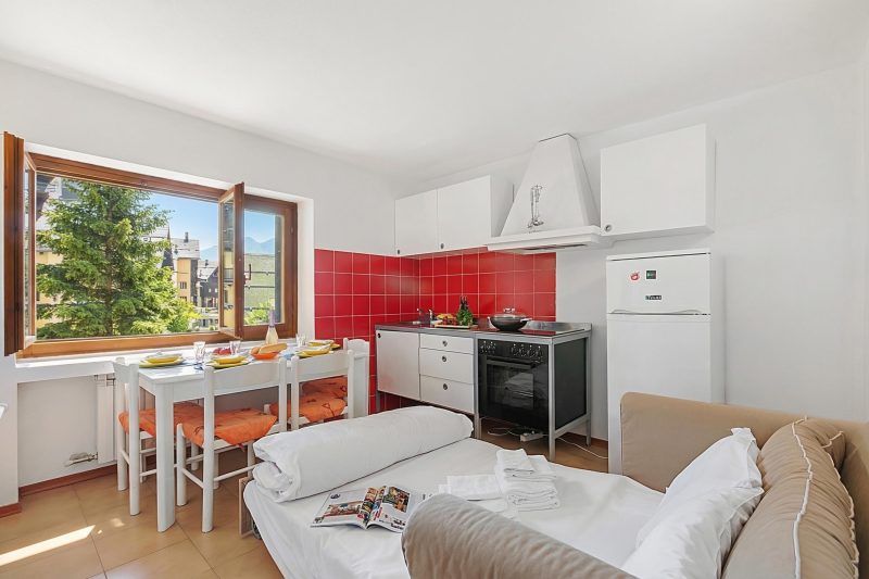 La Piazzetta - Flat with Parking for 4