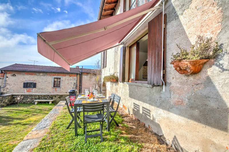 Casa al Castello in Leggiuno with Garden