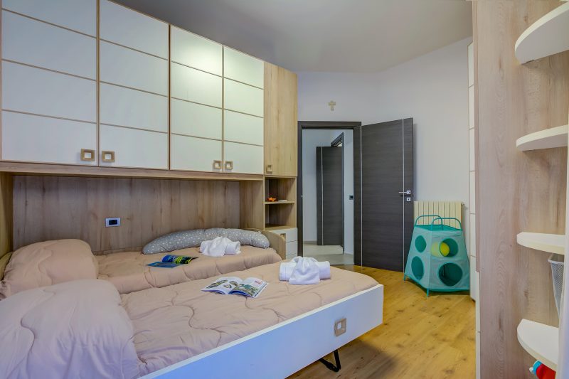 Asia Apartment 2BR in Laveno Center