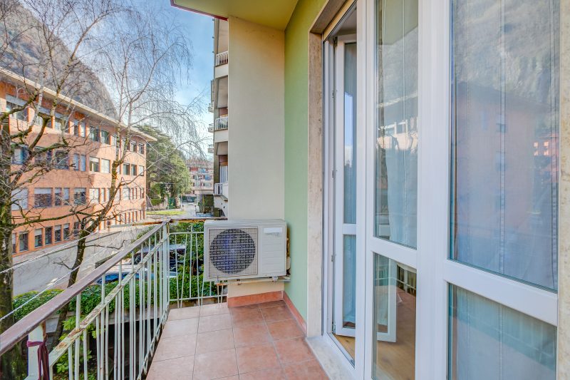Asia Apartment 2BR in Laveno Center