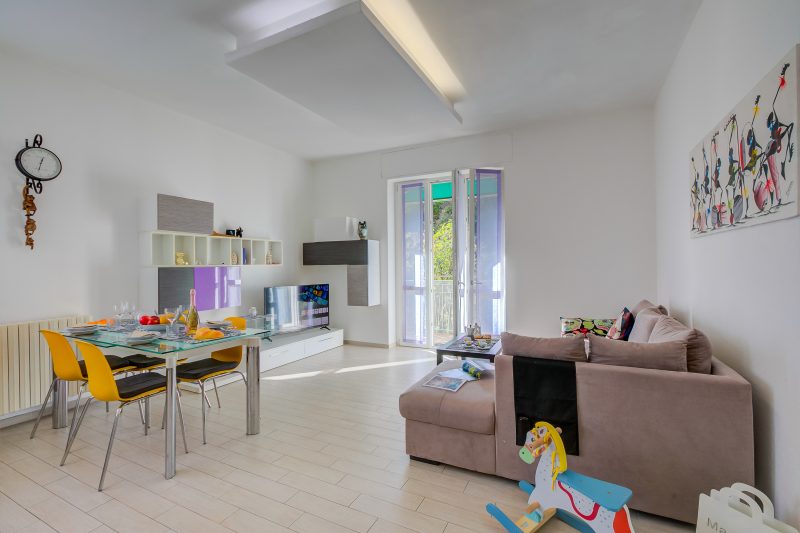 Asia Apartment 2BR in Laveno Center