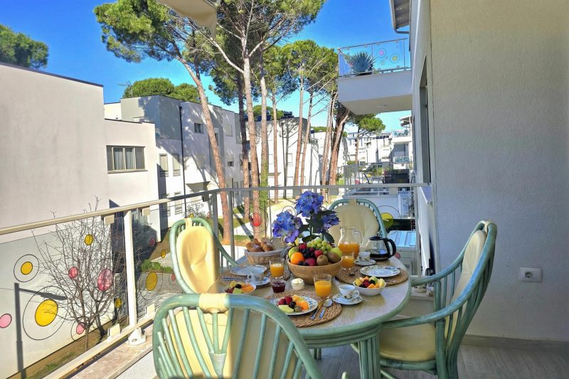 Perla Holiday Homes 143