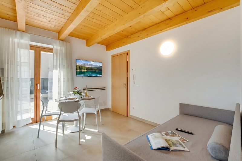 Residenza Lugana Pool & Garden in Peschiera Apt 2