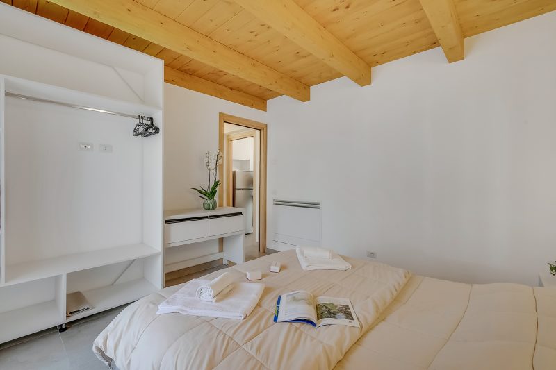 Residenza Lugana Pool & Garden in Peschiera Apt 2
