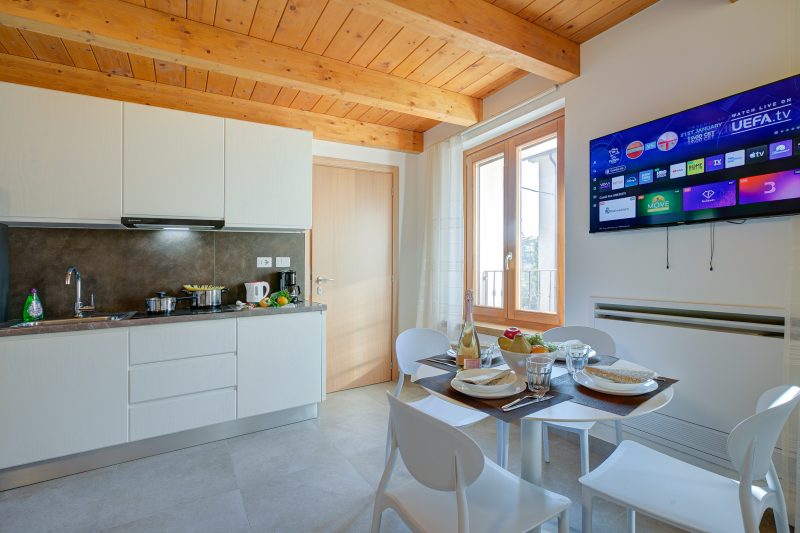 Residenza Lugana Pool & Garden in Peschiera Apt 3