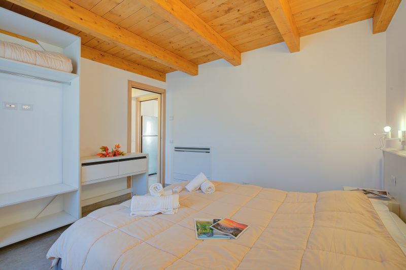 Residenza Lugana Pool & Garden in Peschiera Apt 4