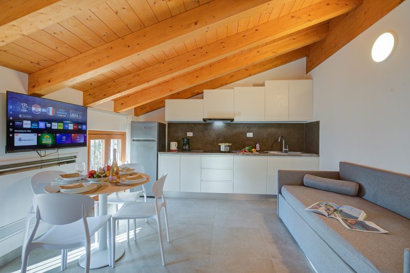 Residenza Lugana Pool & Garden in Peschiera Apt 5
