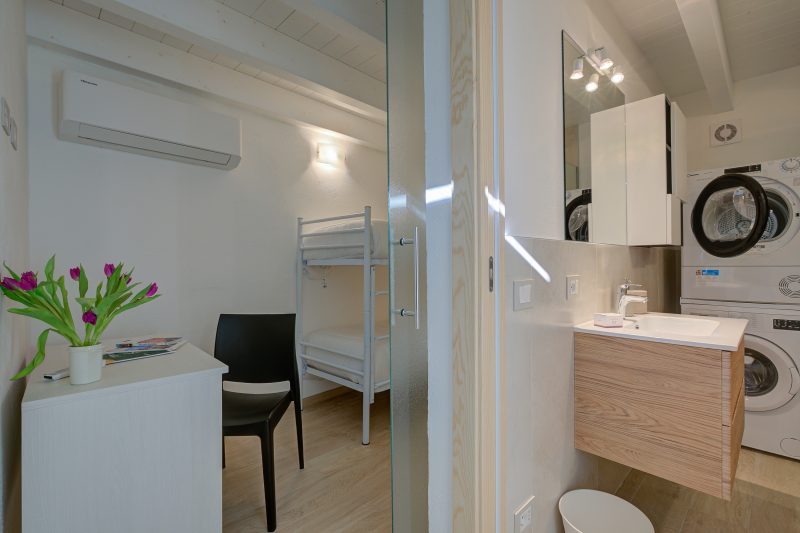 Peschiera Lake View + Parking
